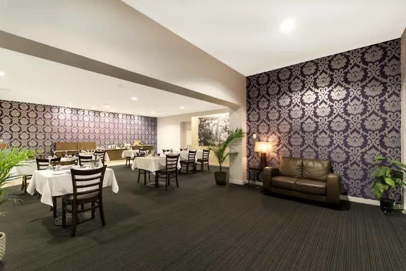 ****  The Robert Towns Hotel Townsville Australia